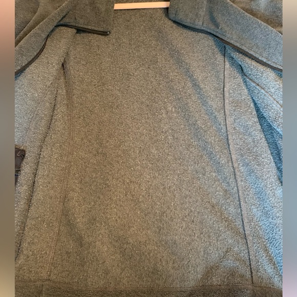 Columbia dark gray zip up jacket. Size 2X. - Picture 7 of 8